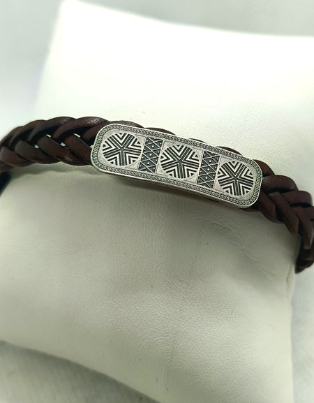 FIT 4492 Bracciale in pelle intrecciata con targhetta