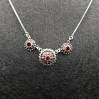 Filu e Trana girocollo con ciondoli tipo bottone sardo