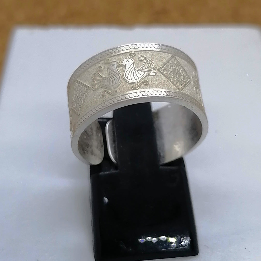 FIT 6701 Anello fascia larga motivi Sardi