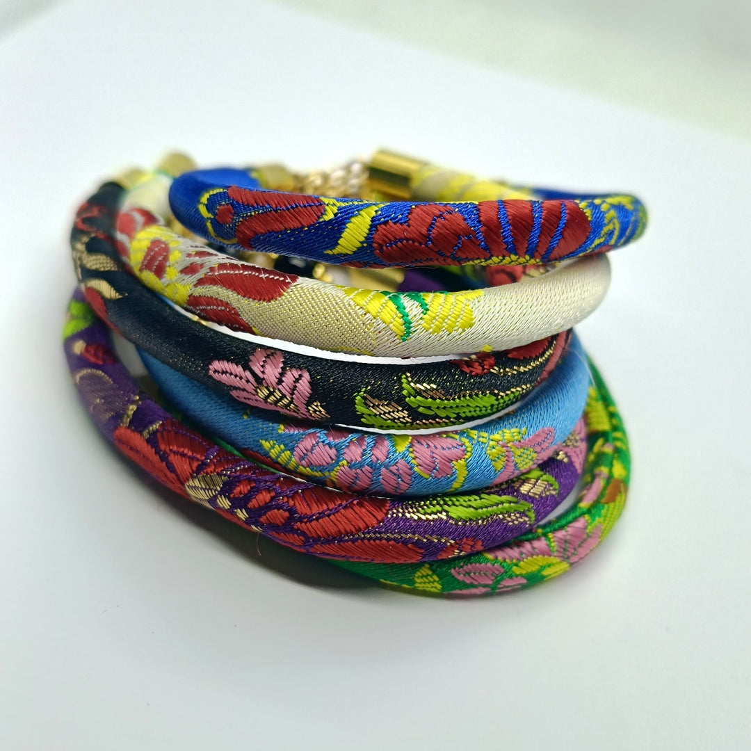Furighedda Diana Bracciale in Broccato dorato