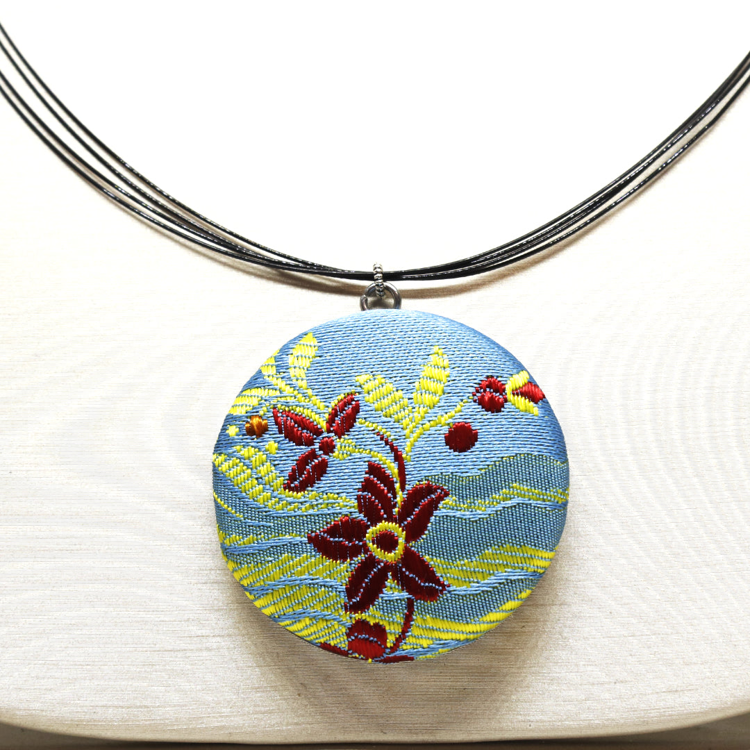 Furighedda Pescone girocollo in Broccato